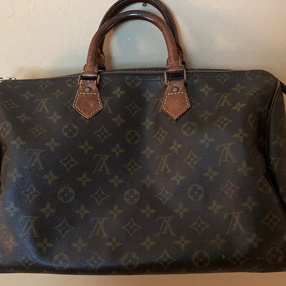 Louis Vuitton Handbags - Louis Vuitton Speedy 40